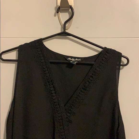 Black stop with detail - Picture 2 of 2